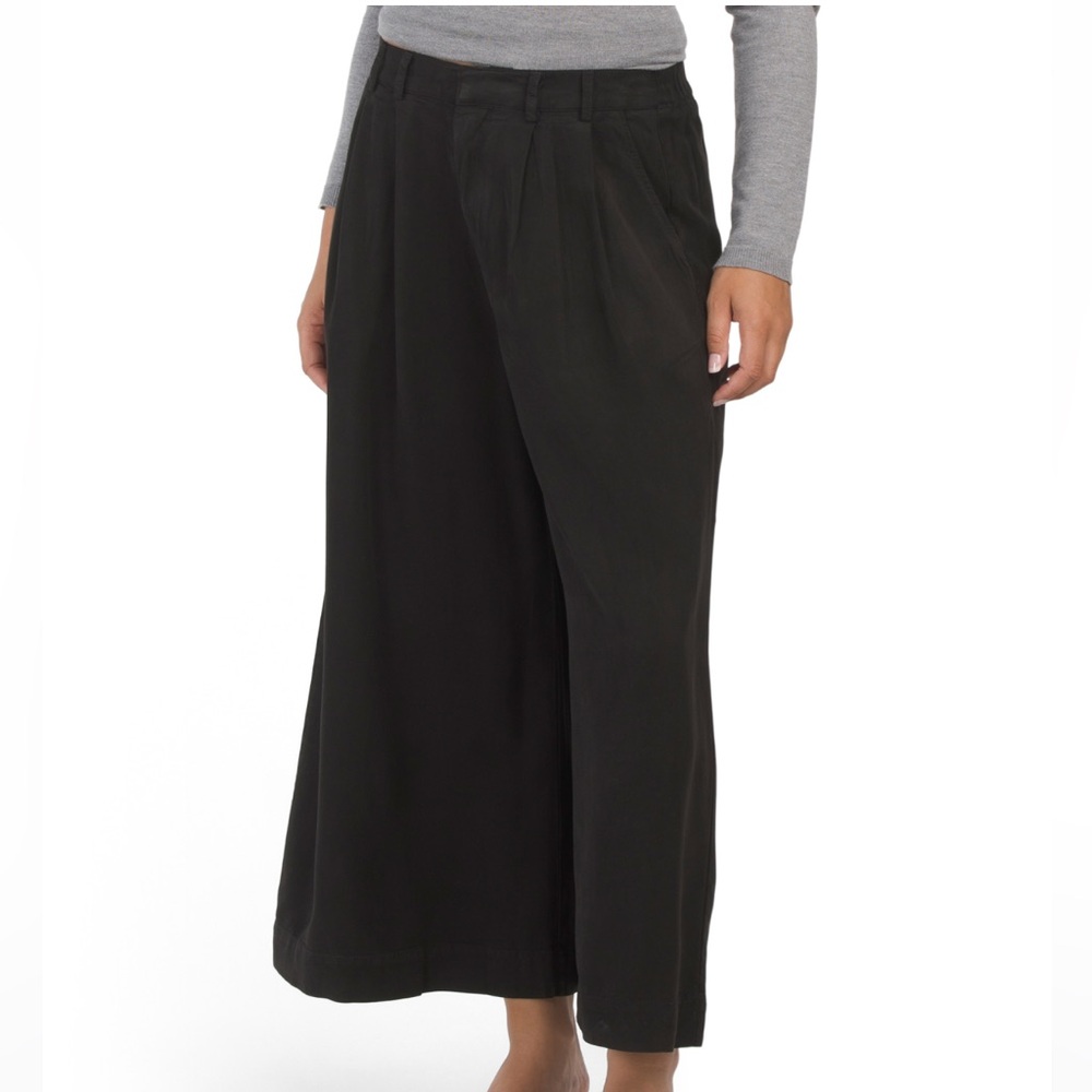 YOUNG FABULOUS & BROKE
Calvin Cropped Wide Leg Trousers
